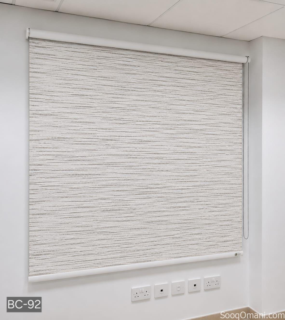 ستائر رول عازل للشمس والحرارة Roller and Zebra Blinds – Sun and Heat