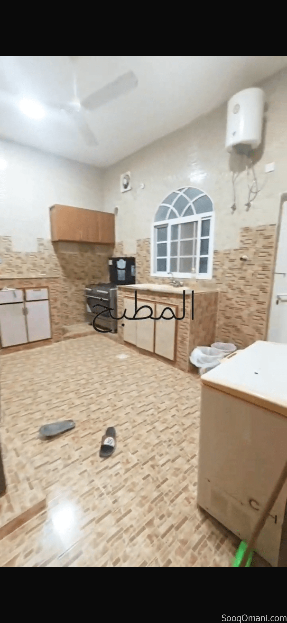 شقه للإيجار للخريف فقط في صحلنوت مربع (د)