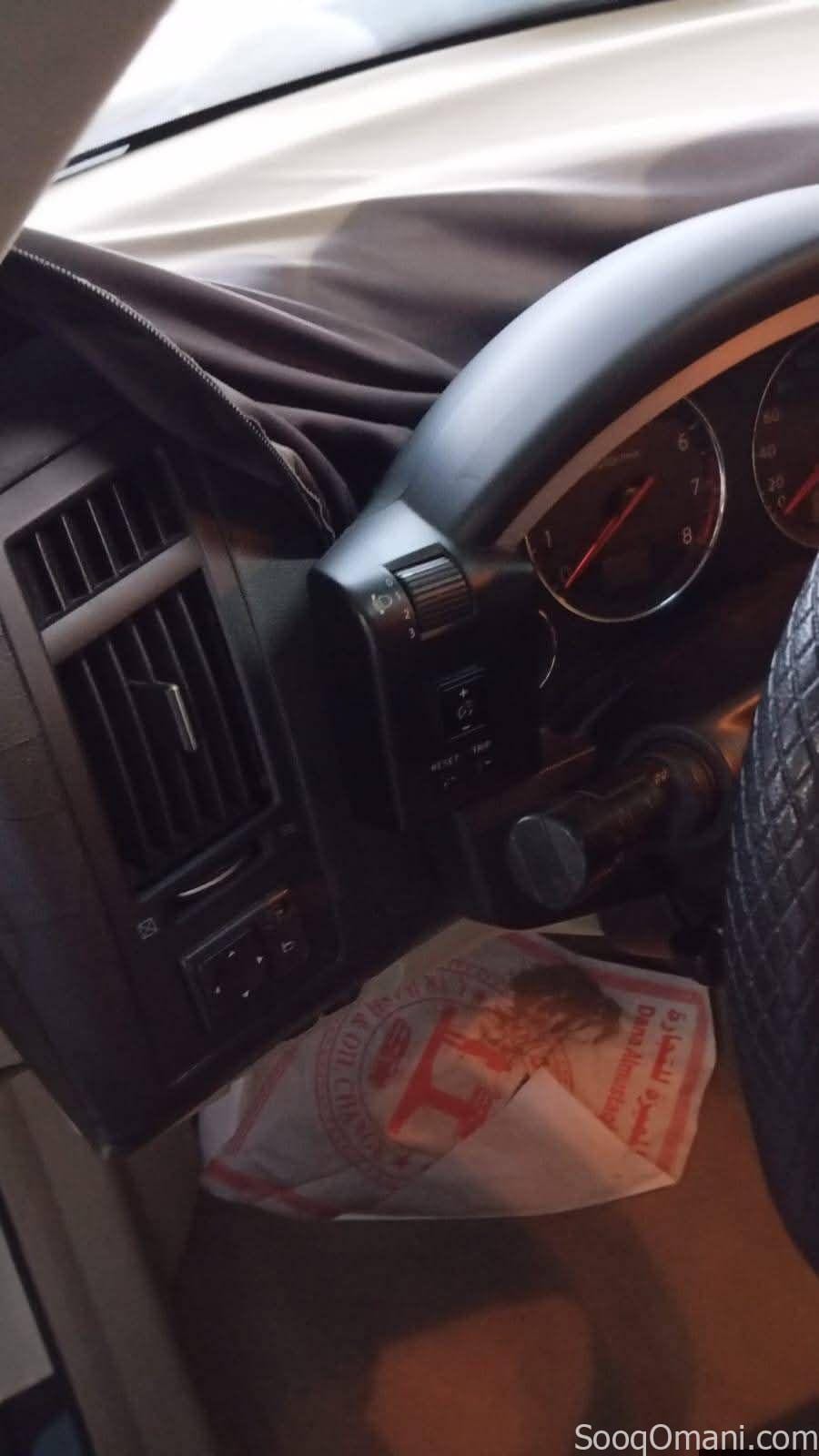 للبيع أو للبدل سيارة نيسان إنفينيتي FX35 2005