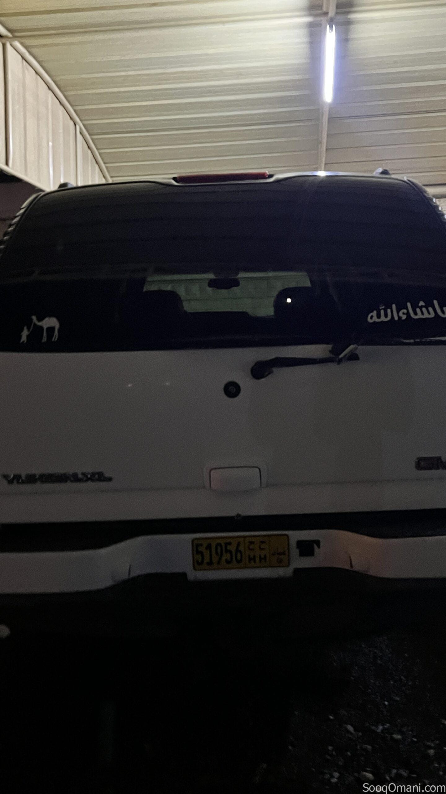 للبيع GMC Yukon 2004 أبيض دفع رباعي – نظيف وجاهز للاستخدام