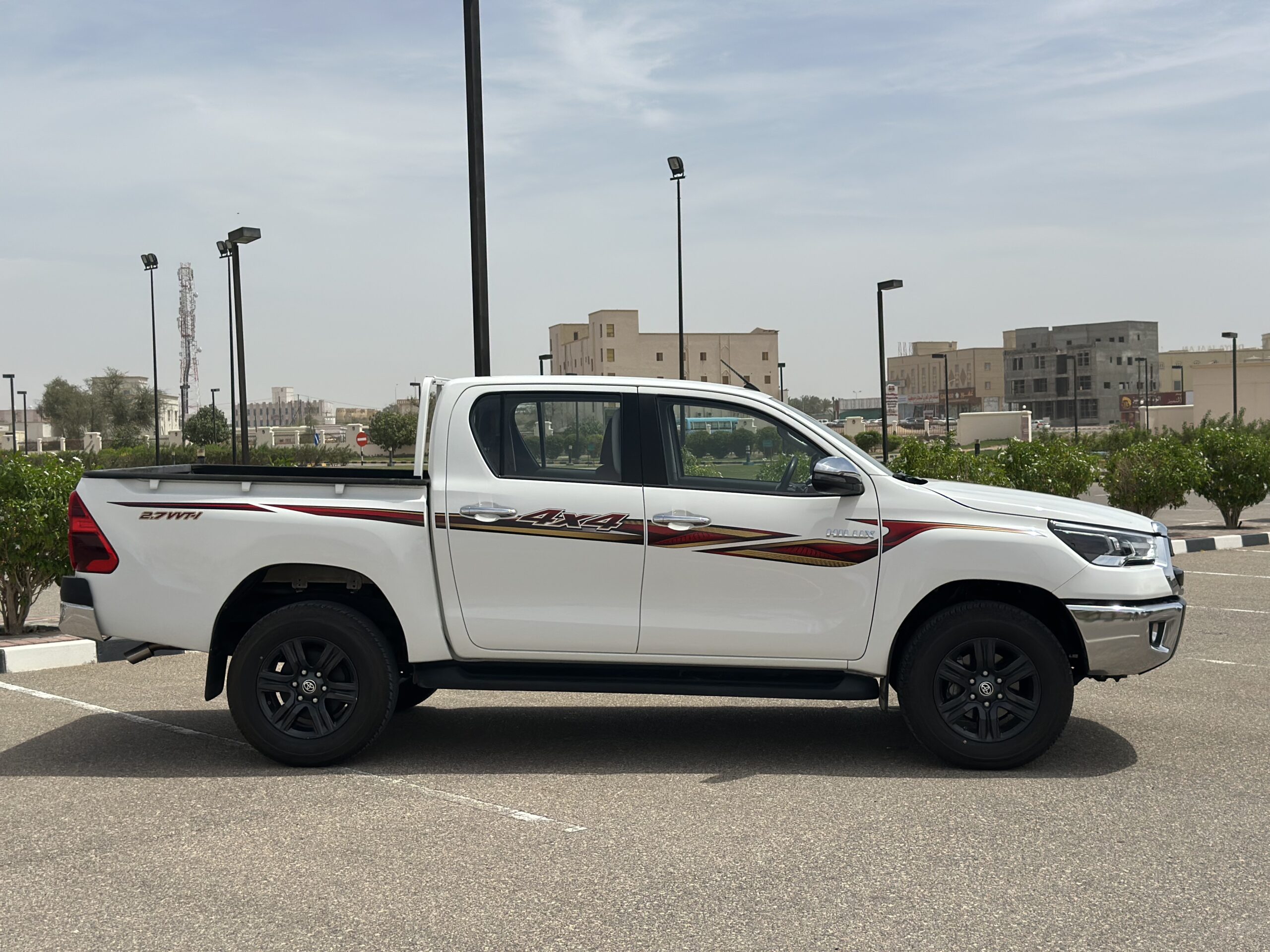 بيكب هيلوكس فورويل 2025 جير تماتيك