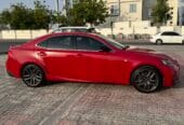 للبيع لكزس اي اس F sport 200t موديل ٢٠١٧ بحالة ممتازة ونظافة ملفته من الداخل والخارج وجاهزة للاستخدام