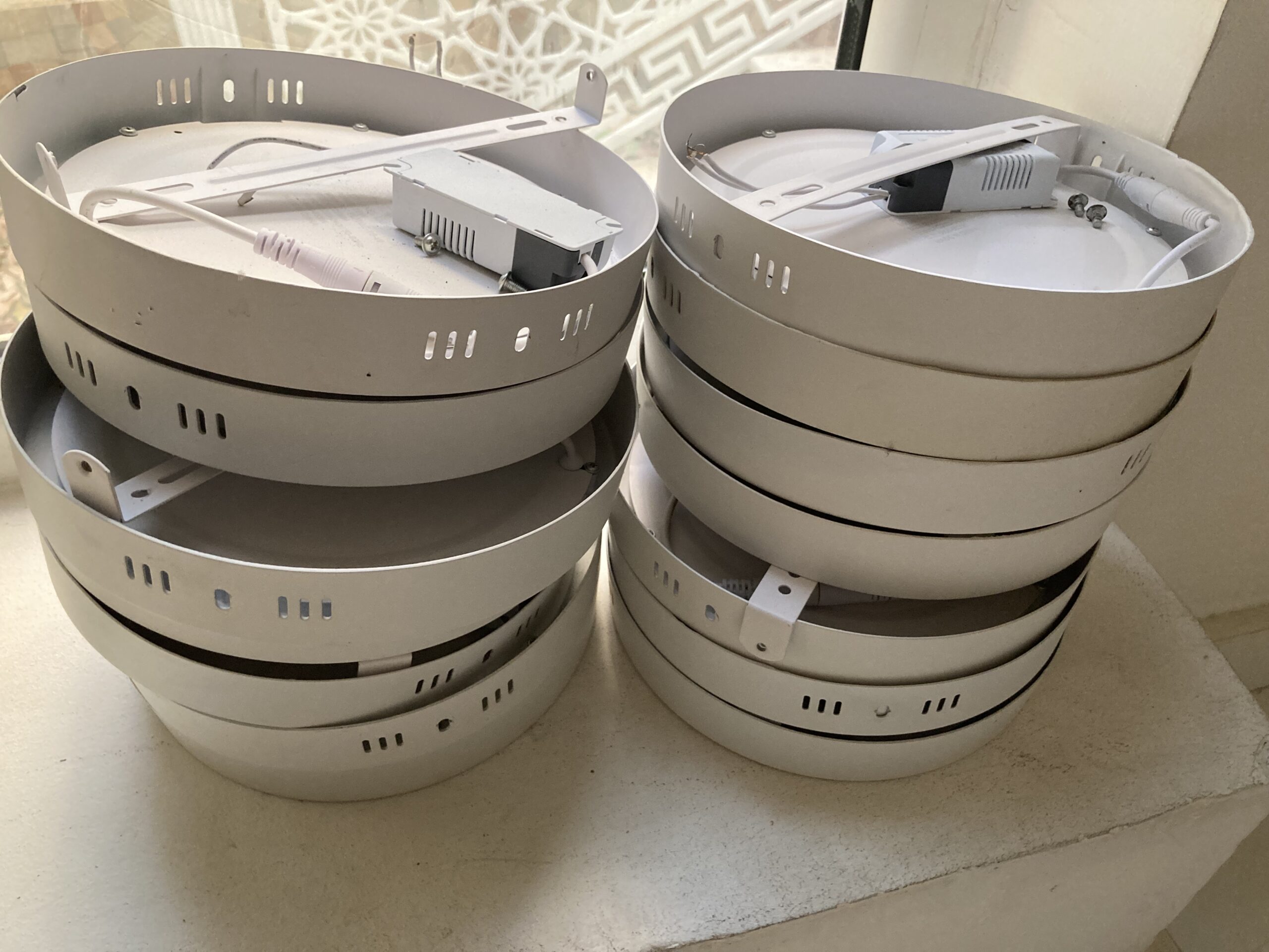 مصابيح LED للسقف للبيع
