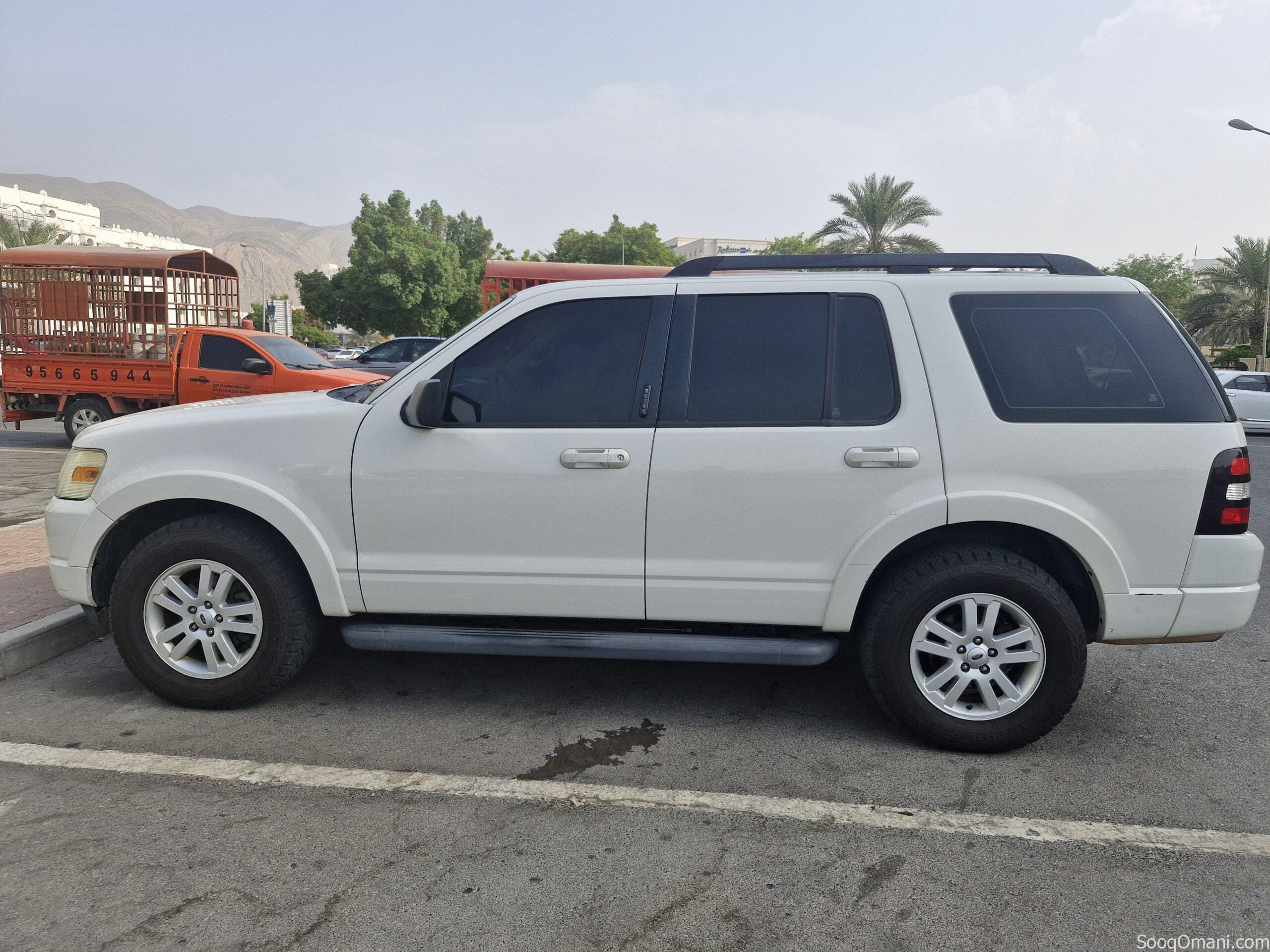 فورد إكسبلورر XLT 4×4 موديل 2011