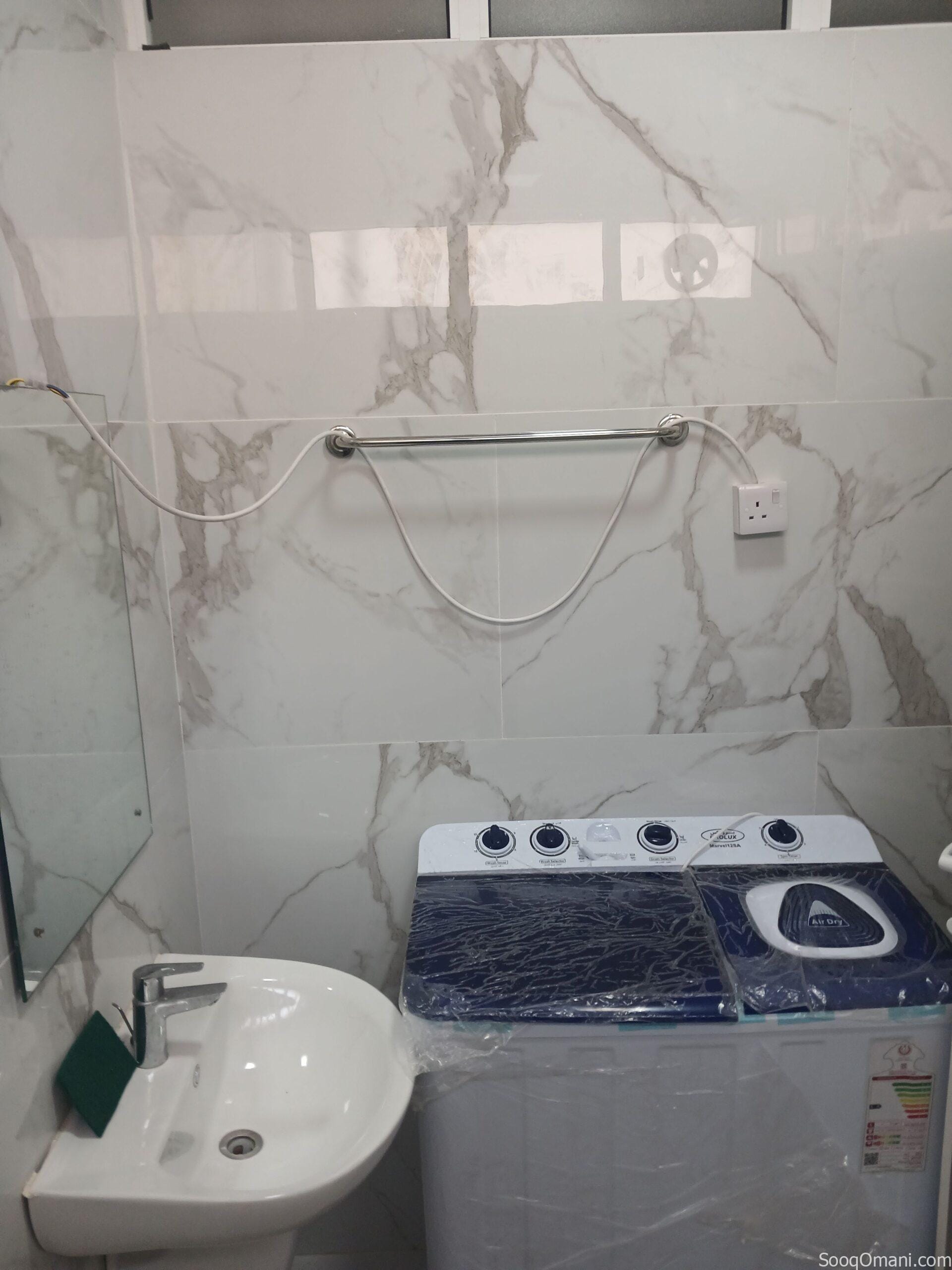 Room for rent in alkhwier
