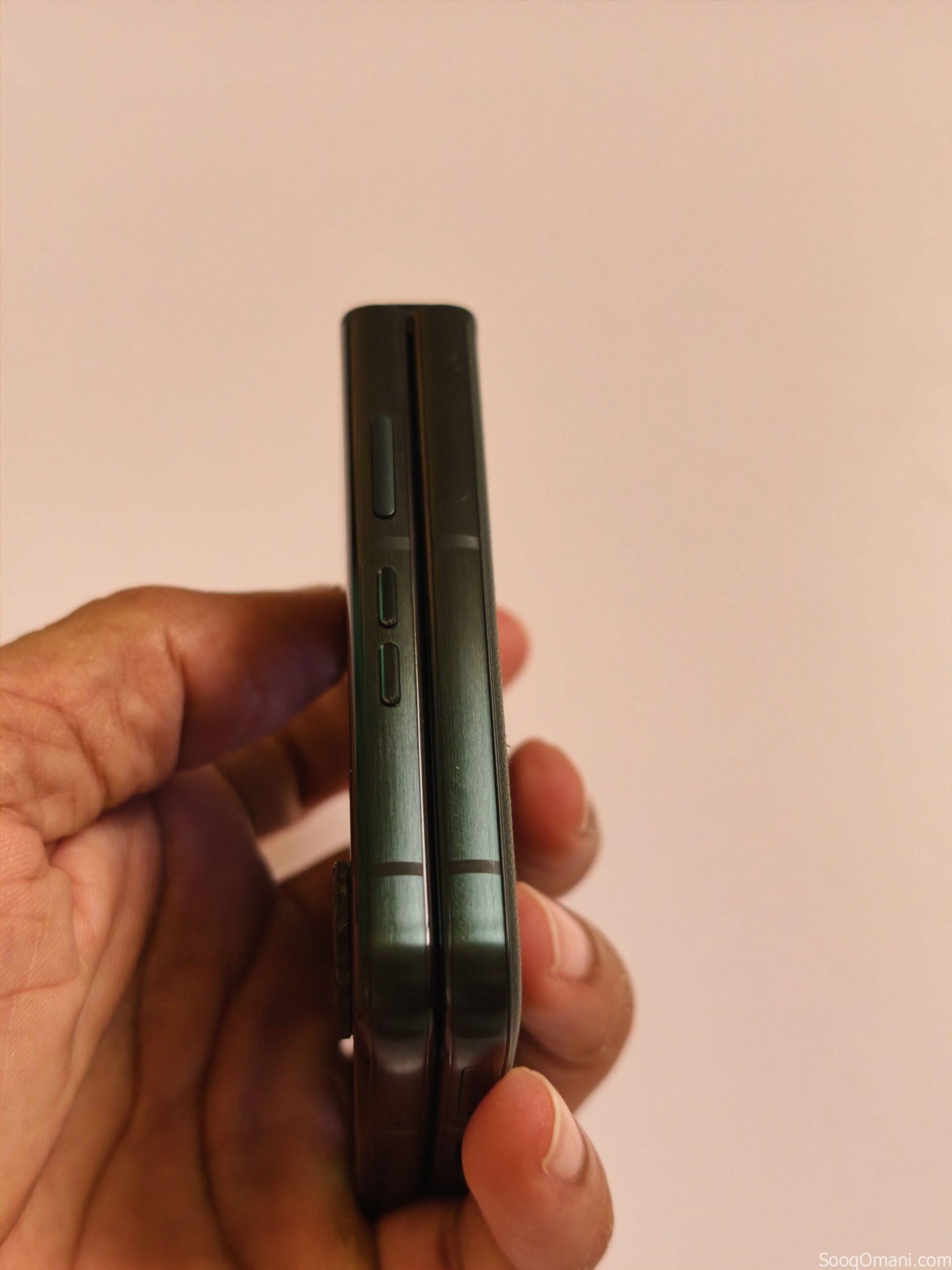 Motorola Razr 60 ultra 16 GB RAM وذاكره 512