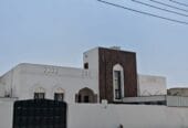 مزل للبيع يوجد به بئر مرخص
