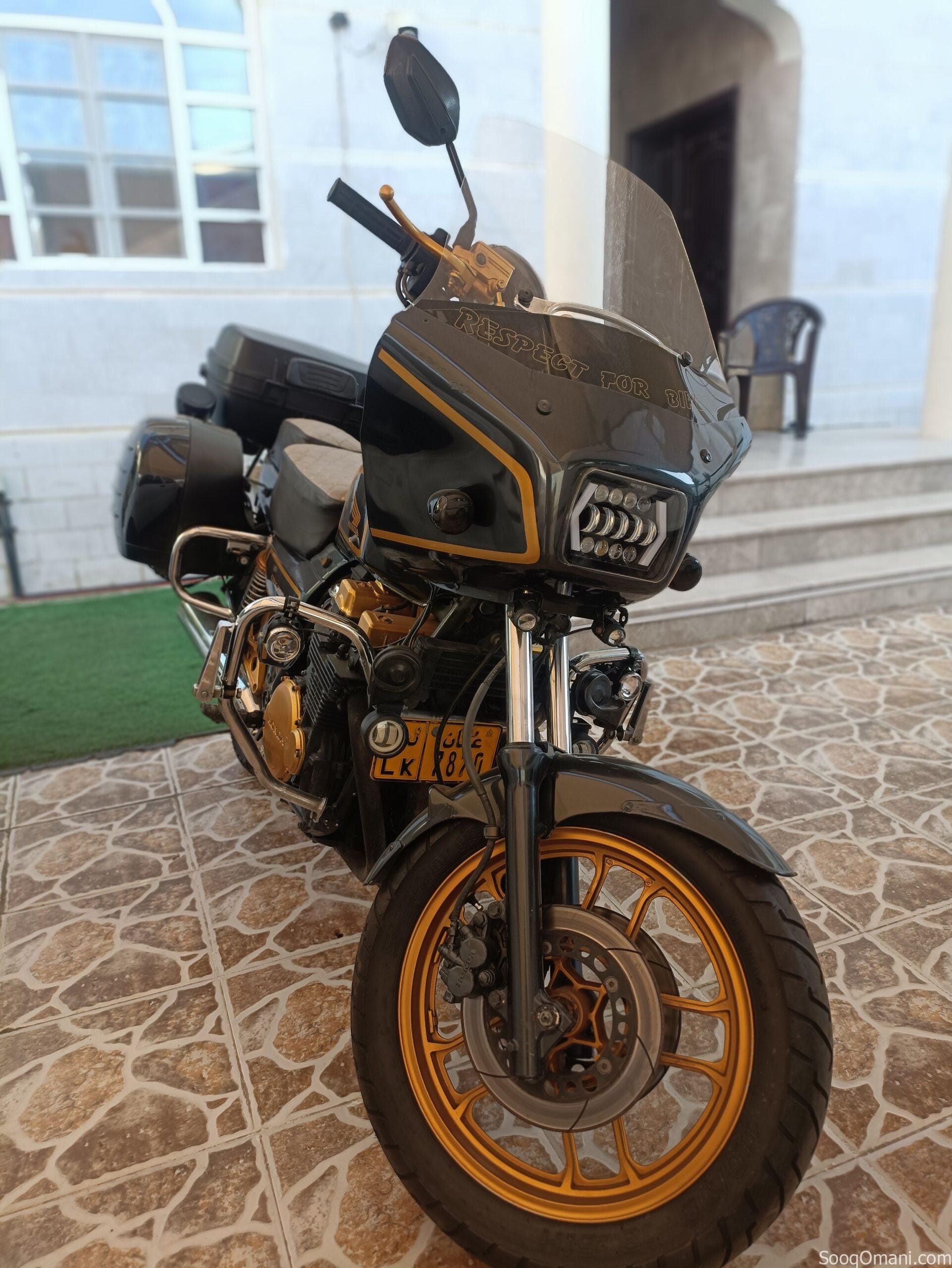 Honda cbx750f 2002