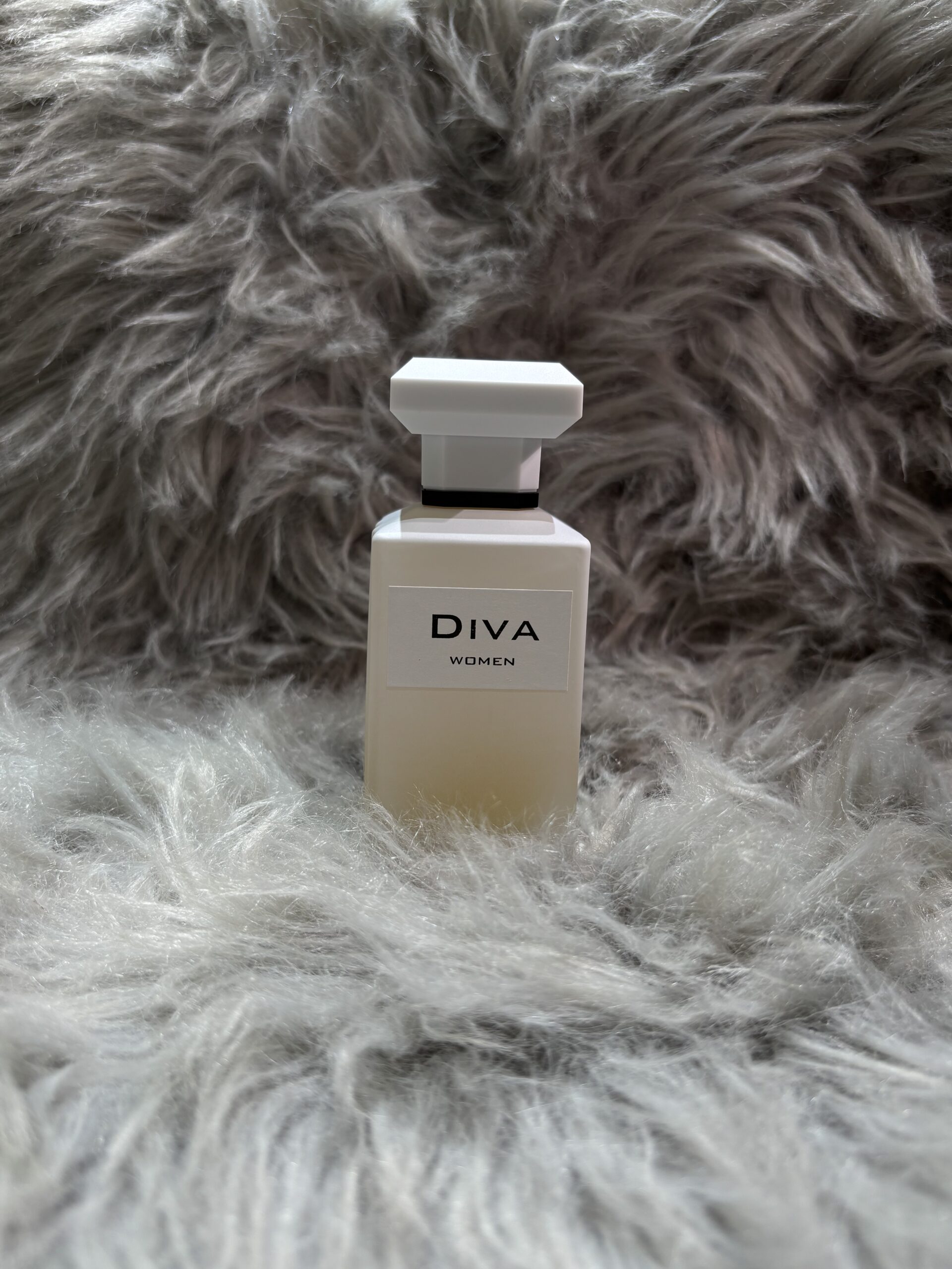 عطور فواحه جميله وثابته