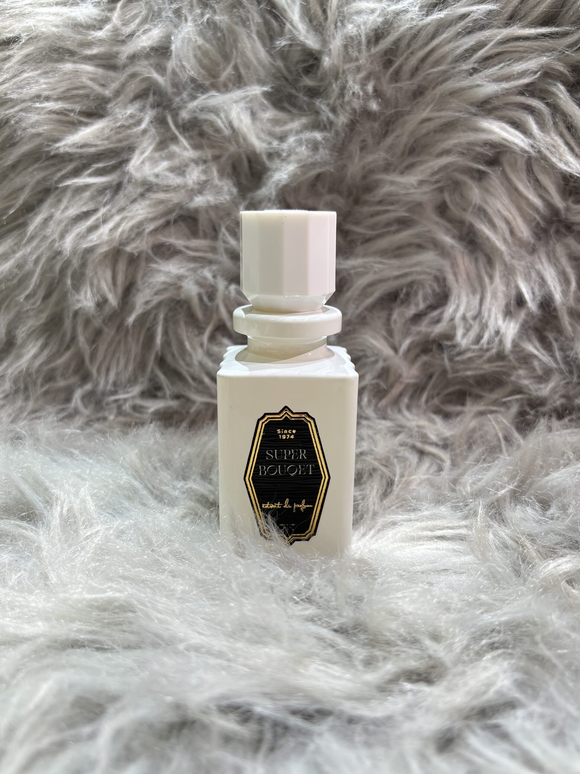 عطور فواحه جميله وثابته