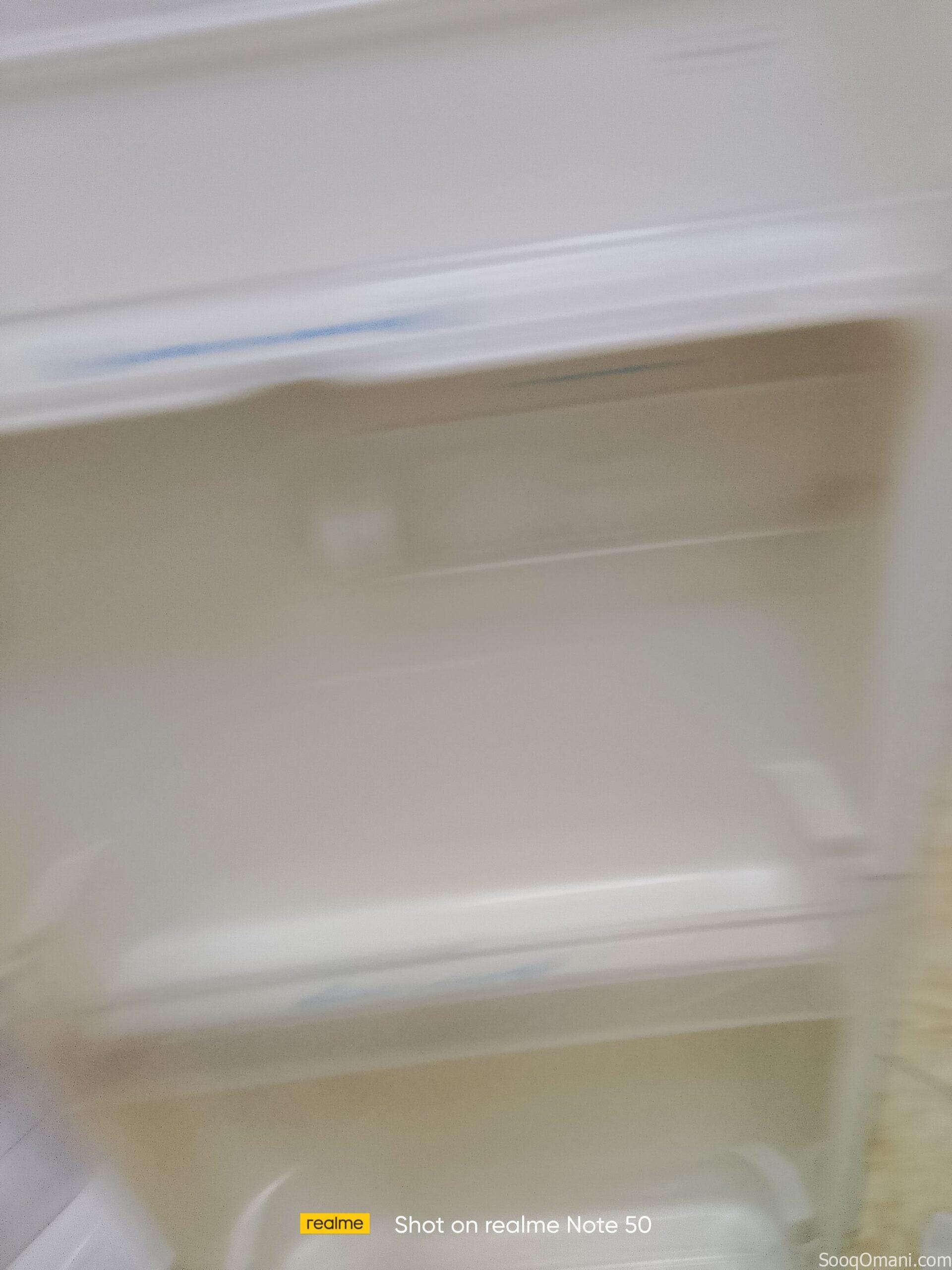 ثلاجات للبيع