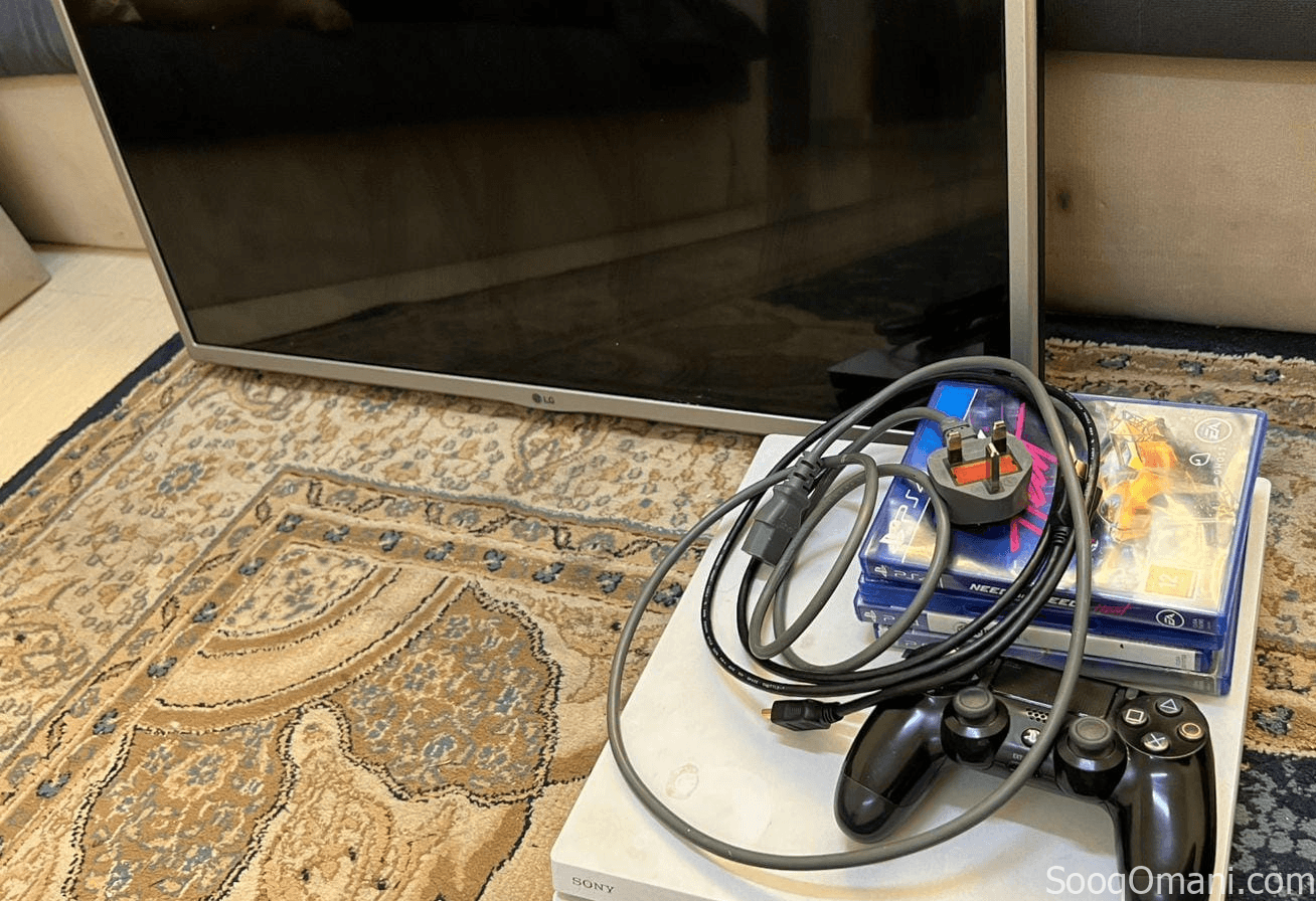 للبيع Ps4 pro وتلفاز ٣٢ بوصه