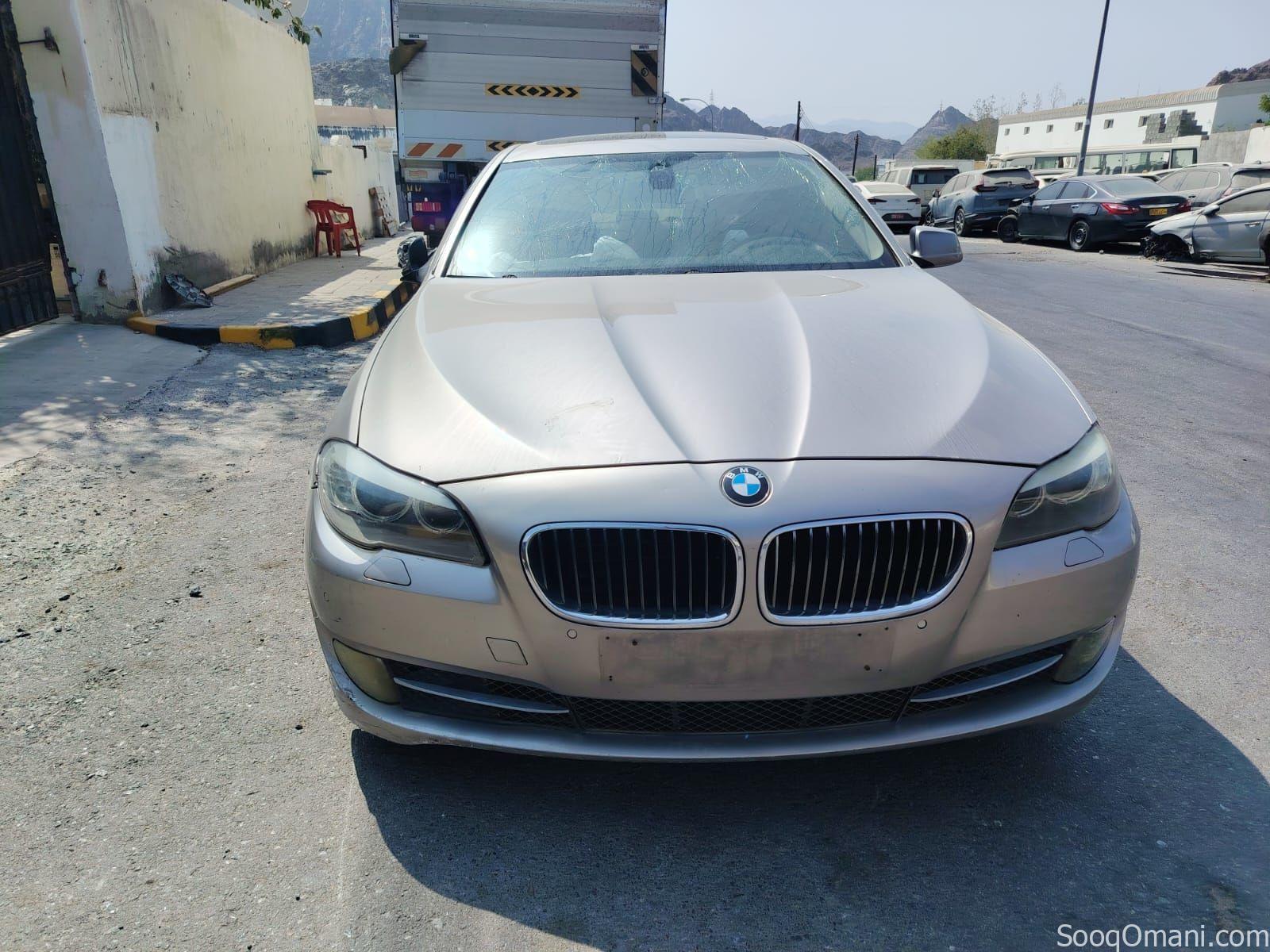 للبيع BMW 530 ملغية لقطع الغيار