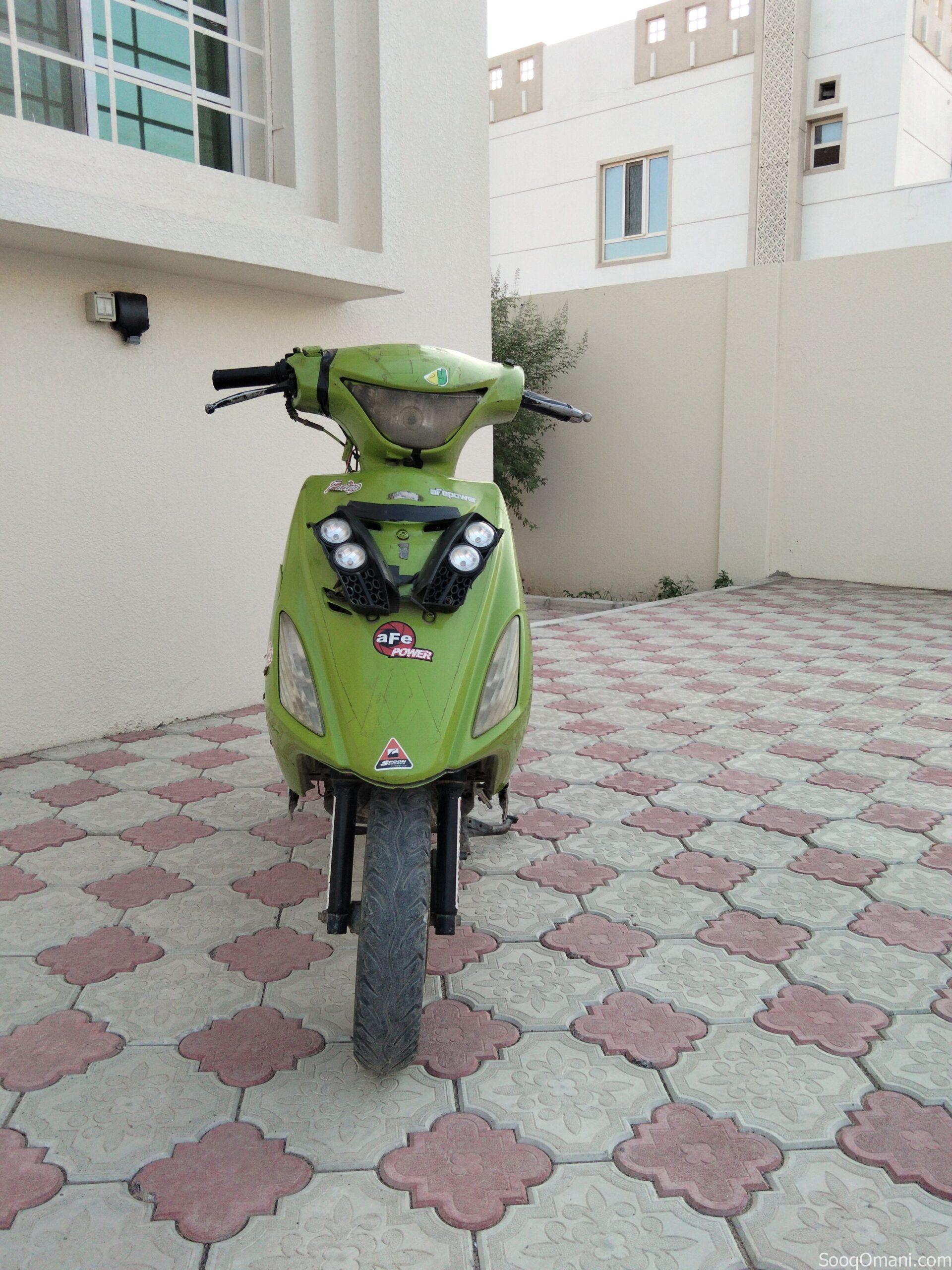 للبيع دراجة نارية V150