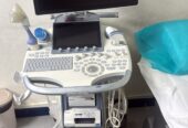 تجهيزات عيادة طبية للبيع، والعيادة معروضة للإيجار