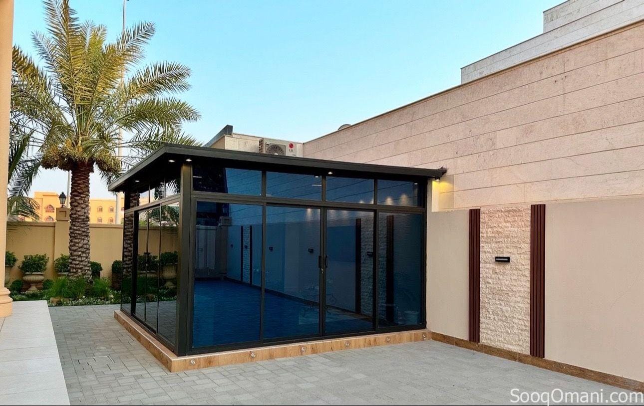 مجالس زجاجيه وغرف ساندوتش بانل
