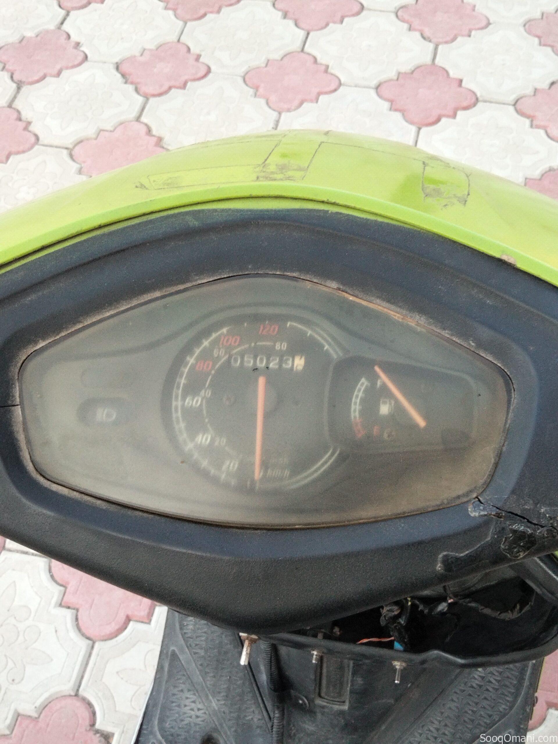 للبيع دراجة نارية V150